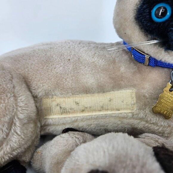 Vintage 1980s R Dakin Stuffed Plush Animal Siamese Mom Cat Laying Kitten Baby - Picture 3 of 15